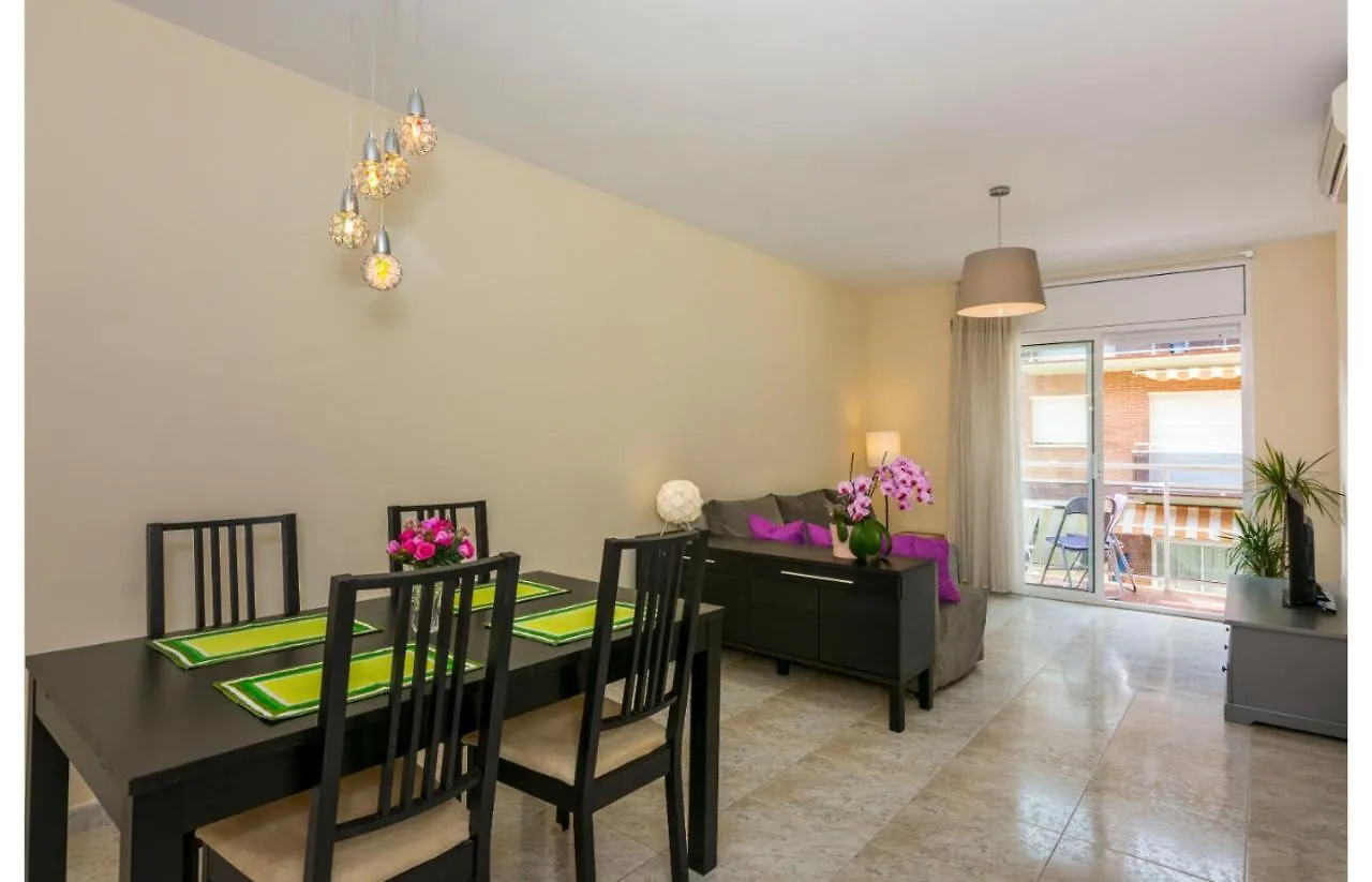 Apartment Homeholidaysrentals Salvador Pineda de Mar