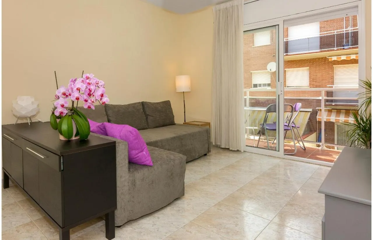 Homeholidaysrentals Salvador Pineda de Mar Spain