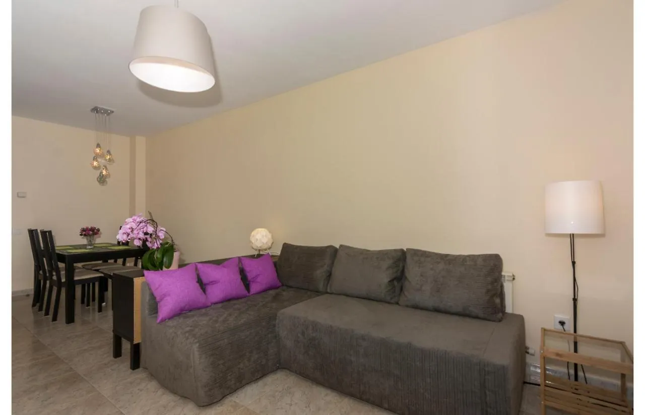 Homeholidaysrentals Salvador Pineda de Mar Apartment