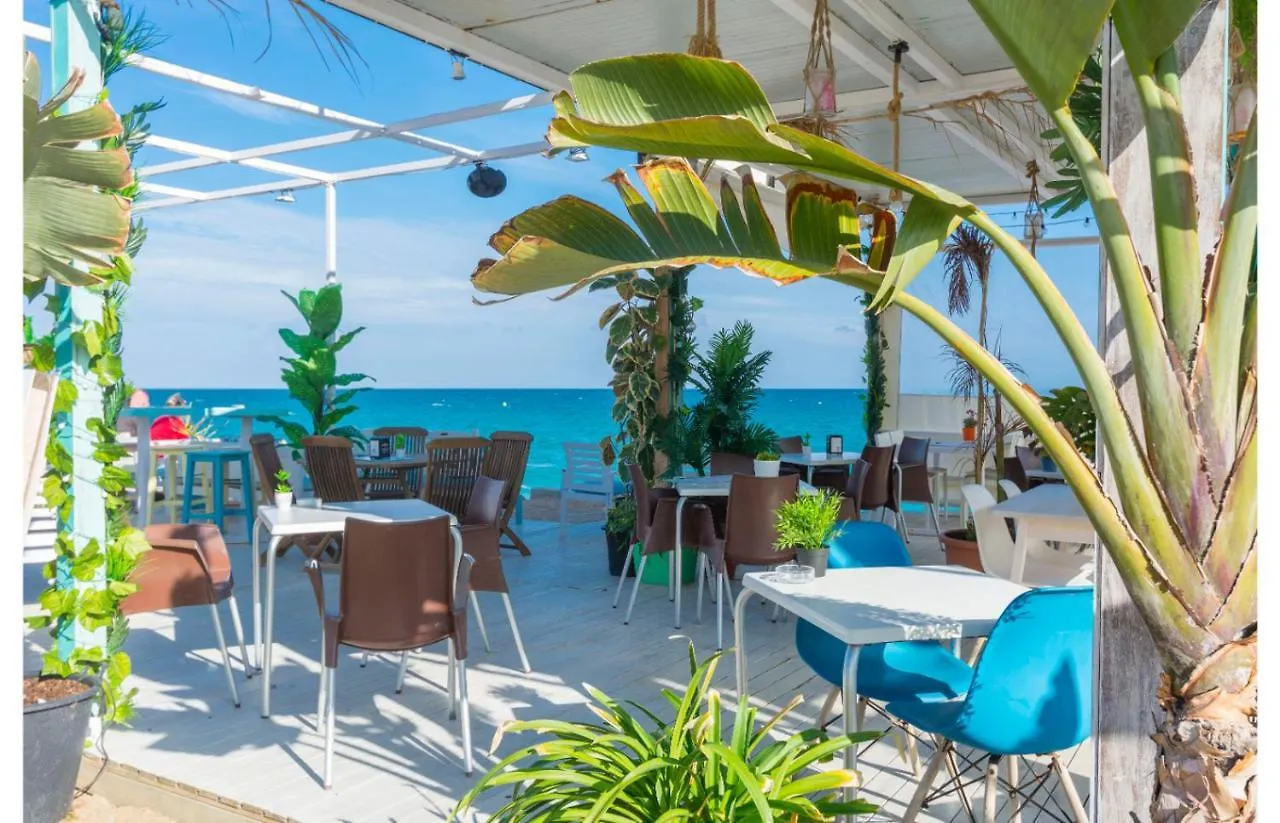 Homeholidaysrentals Salvador Pineda de Mar