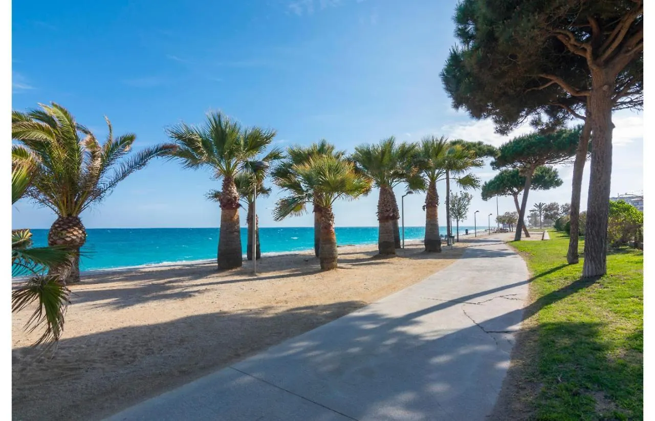 Homeholidaysrentals Salvador Pineda de Mar Spain