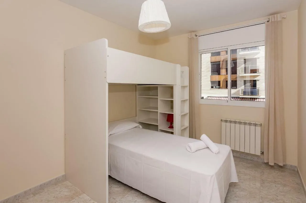 Homeholidaysrentals Salvador Pineda de Mar Apartment